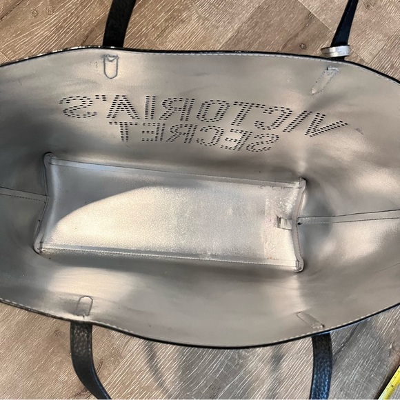 Victoria's Secret Laser-Cut Logo Tote Black Authentic, Gorgeous 24616938 - Picture 6 of 8